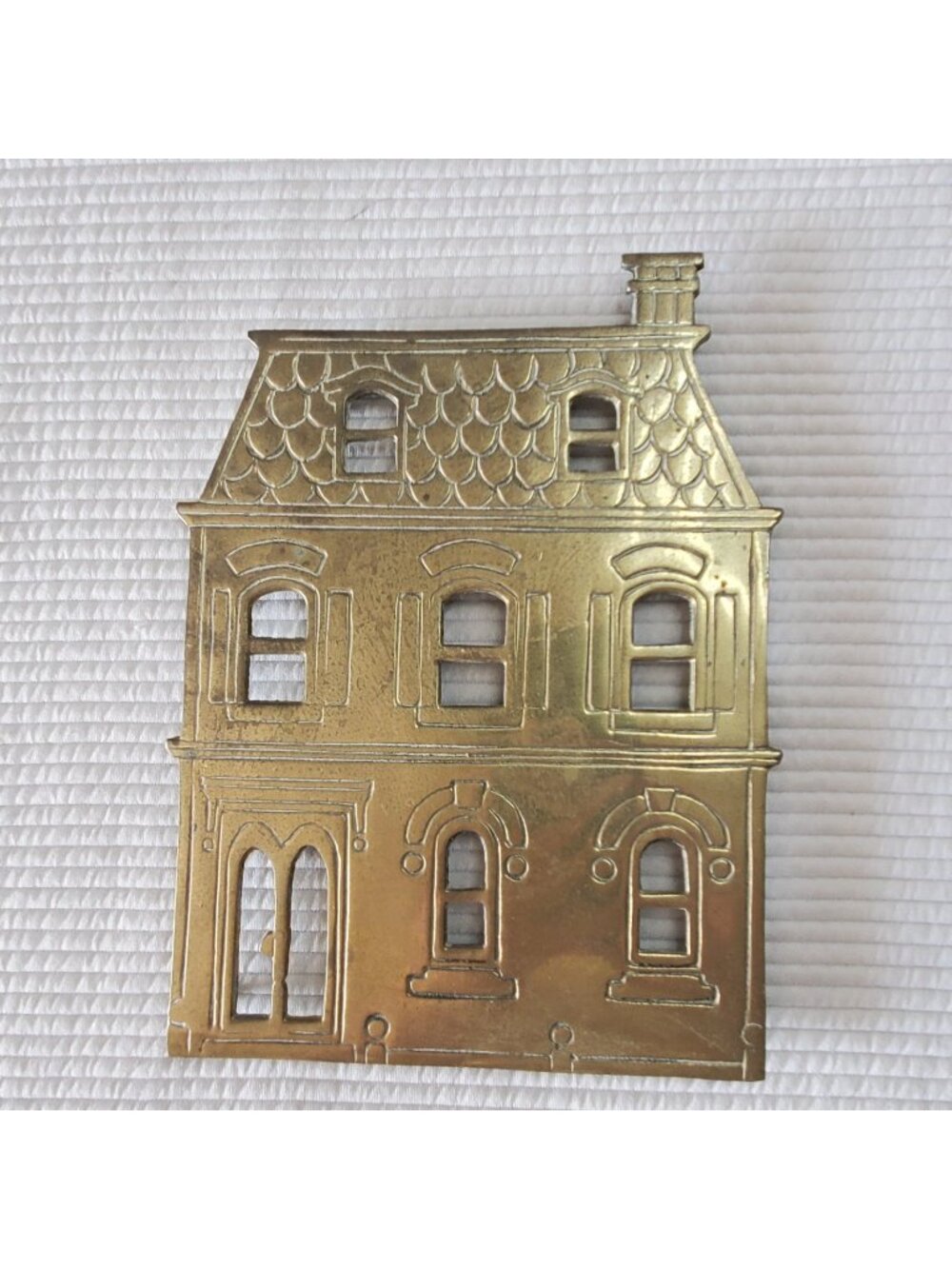 Brass Victorian House Trivet Vintage Hanging Hot Plate 8.5x6.5 Gold Wall Hanging